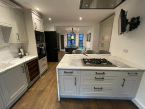 Luxurious & Central 3BD House - Chelsea